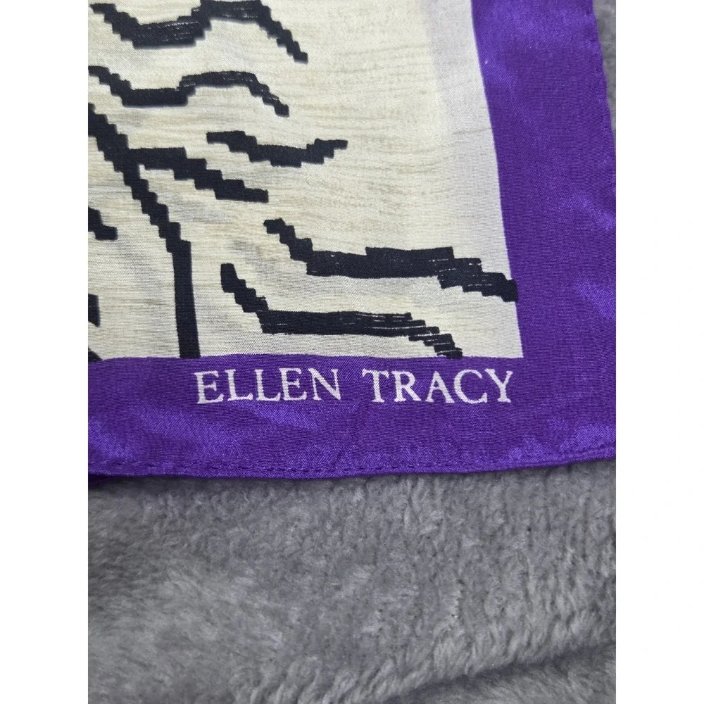 Linda Allard Ellen Tracy Silk Scarf Purple Outline White Tiger Rectangle‎ 56